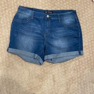 Sz 16 Jean shorts